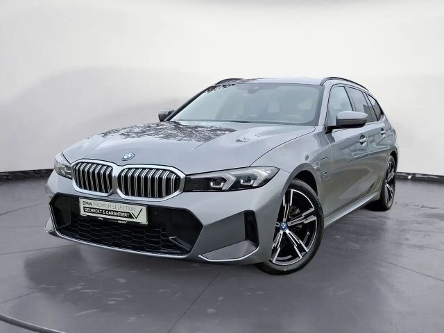 BMW 320 320e M-Sport Touring