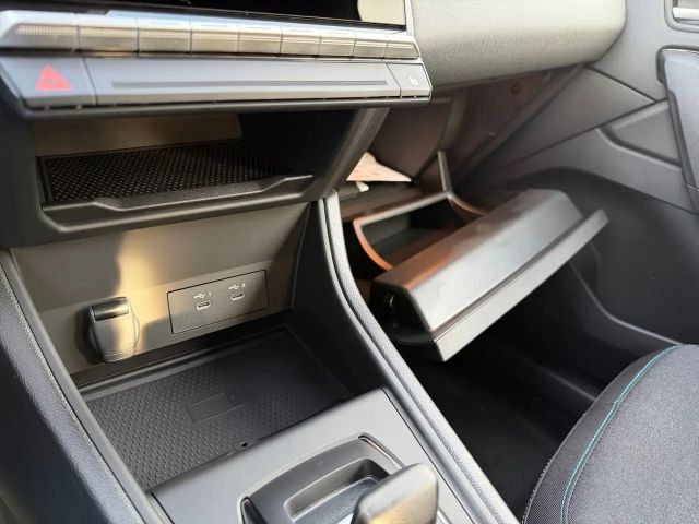 Mitsubishi Grandis Diamant Plus 1,3 Turbo TEMP PDC NAVI SHZ