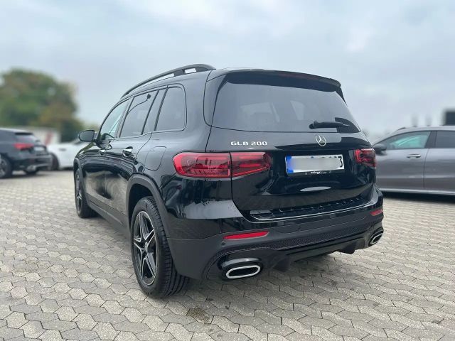Mercedes-Benz GLB 200 AMG Line