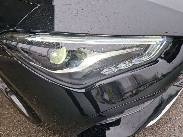 Mercedes-Benz CLA 200 AMG Line Coupé