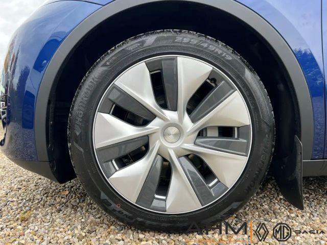 Tesla Model Y RWD