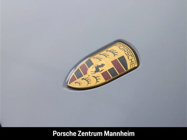 Porsche 992 4 Coupé GTS Targa