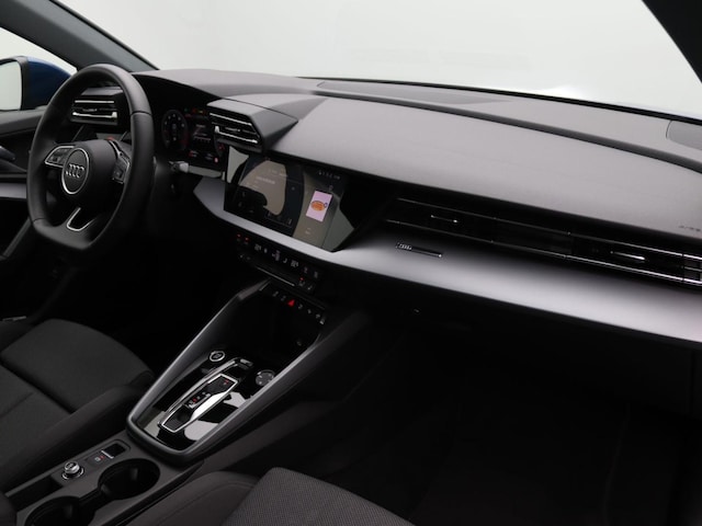 Audi A3 30 TFSI S-Line S-Tronic Sedan