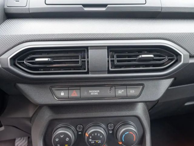 Dacia Sandero Essential TCe 90