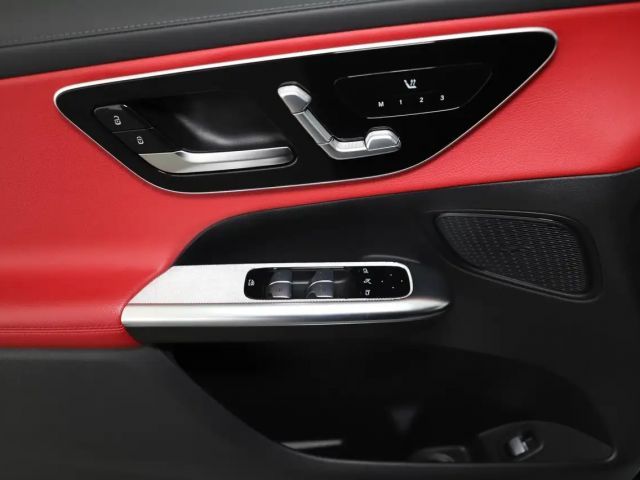 Mercedes-Benz GLC 300 4MATIC AMG Line