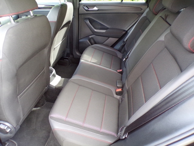 Volkswagen T-Roc 1.5 TSI / BLACK STYLE+BEATS AUDIO