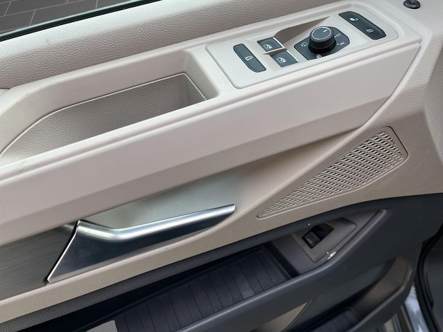 Volkswagen Multivan 2.0 TDI DSG Lang Life