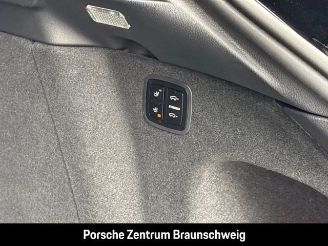 Porsche Macan Luftfederung 20-Zoll Rückfahrkamera LED