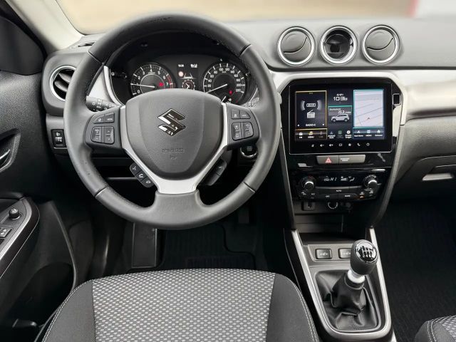 Suzuki Vitara Hybrid Shine