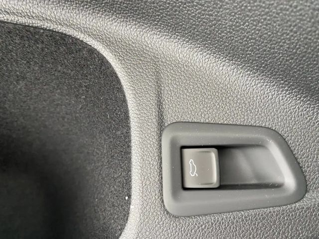 Volkswagen Golf Business DSG Variant