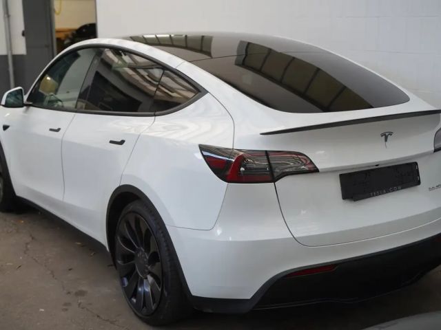 Tesla Model Y Performance