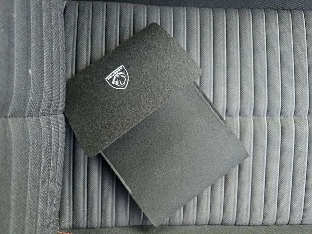 Peugeot E-2008 2008 (e) *Top-Ausst.*GARANTIE*