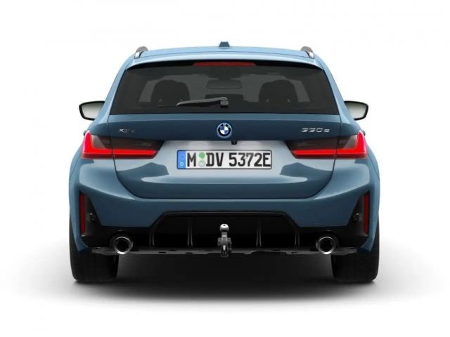 BMW 330 330e M-Sport Touring xDrive
