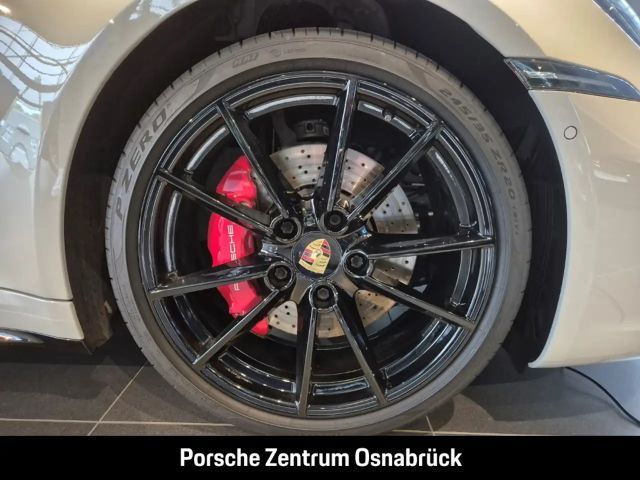 Porsche 992 4S Coupé Targa