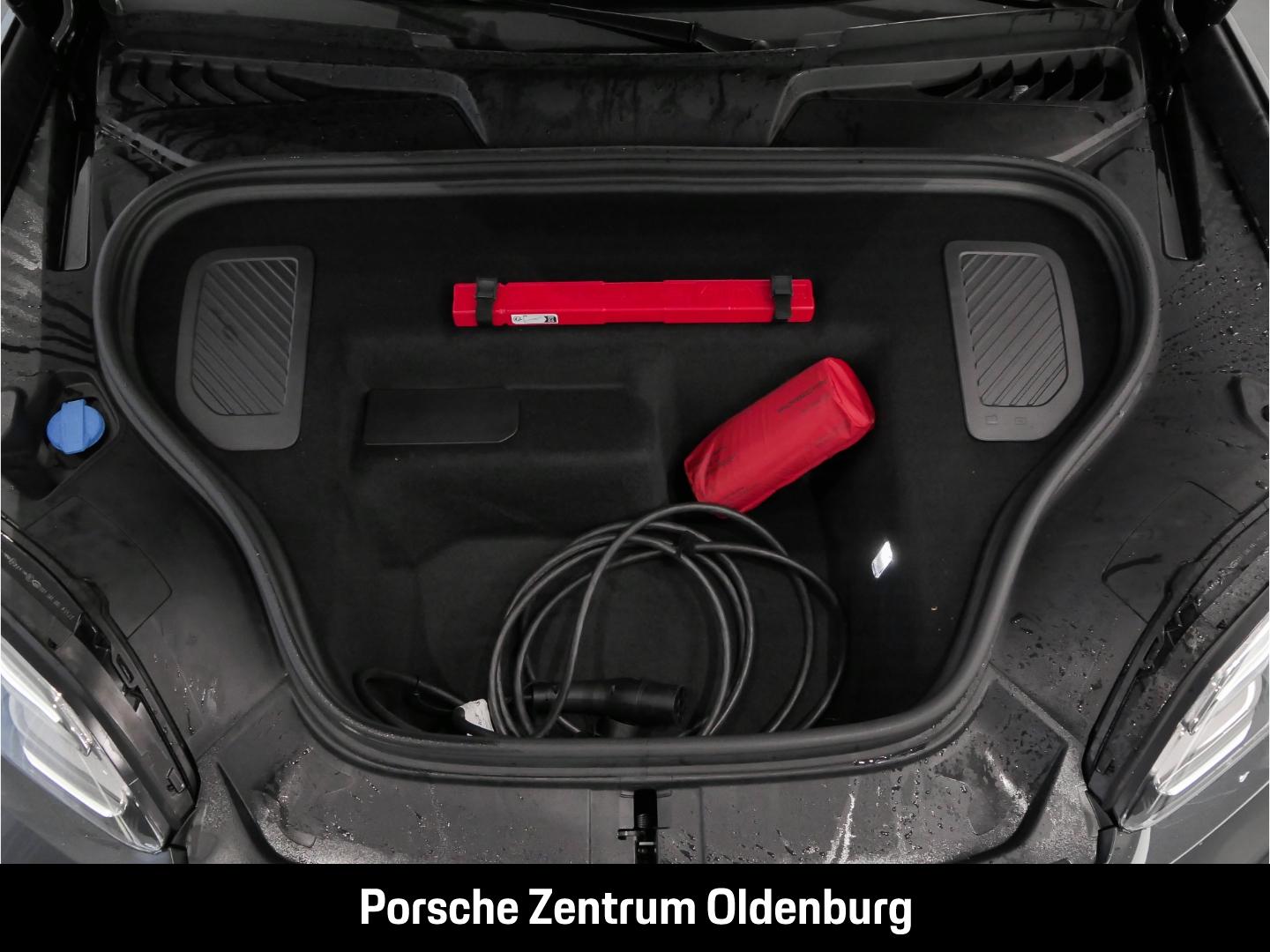 Porsche Macan Electric MATRIX,Luftfederung,Panoramadach