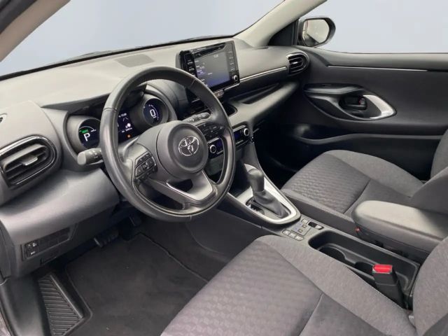 Toyota Yaris Hatchback Hybride Team D