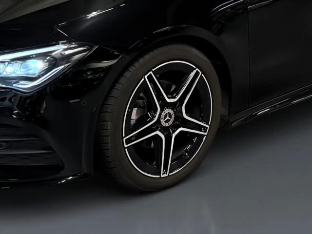 Mercedes-Benz CLA 180 AMG Line Coupé