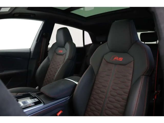 Audi RS Q8 Performance Quattro