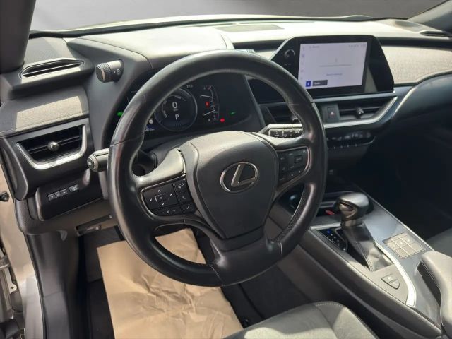 Lexus UX 250h