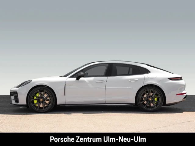 Porsche Panamera 4 E-Hybrid