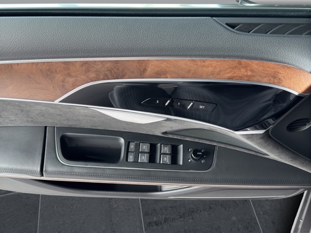 Audi A8 60 TFSI Hybride Quattro