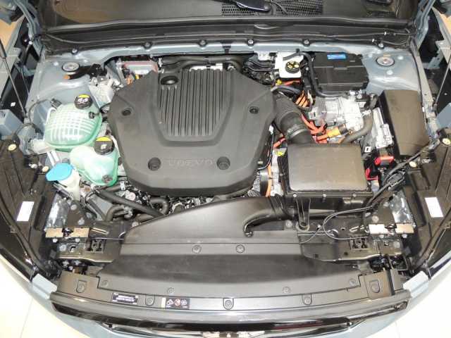 Volvo XC40 Dark Plus Recharge T4