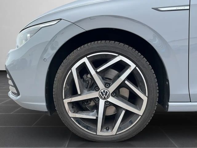 Volkswagen Golf DSG Style Variant