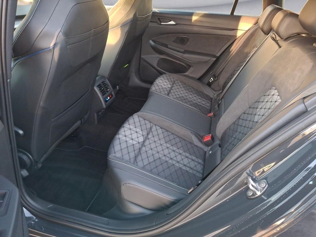 Volkswagen Golf 2.0 TDI DSG R-Line Variant