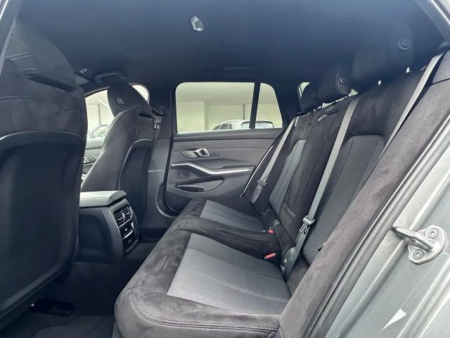 BMW 320 320d M-Sport Touring