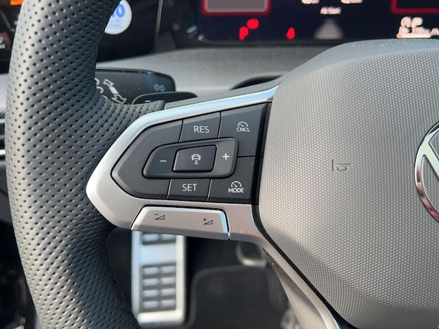 Volkswagen Golf DSG R-Line Variant