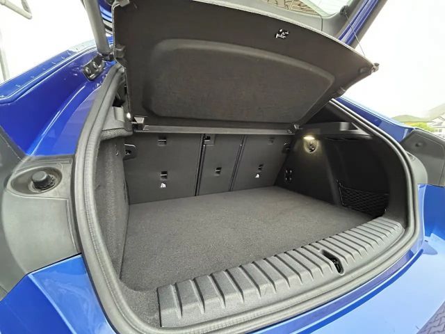 BMW 120 120d M-Sport Sedan