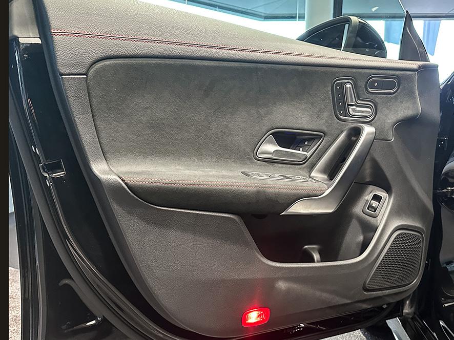 Mercedes-Benz CLA 250 CLA 250 e