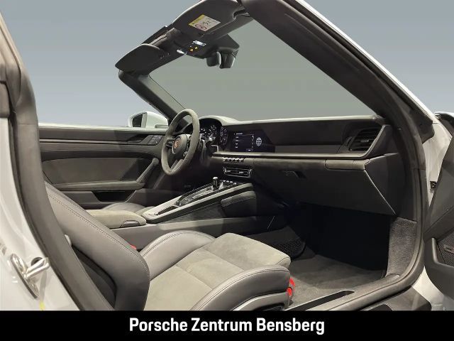 Porsche 992 4 Cabrio GTS Targa