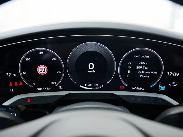 Porsche Taycan 4 Cross Turismo