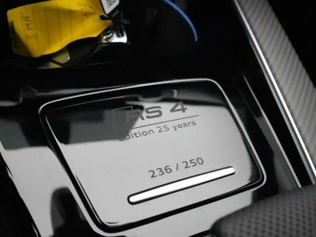Audi RS4 edition 25 ACC NAVI VIRT APP-CONNECT PDC SHZ