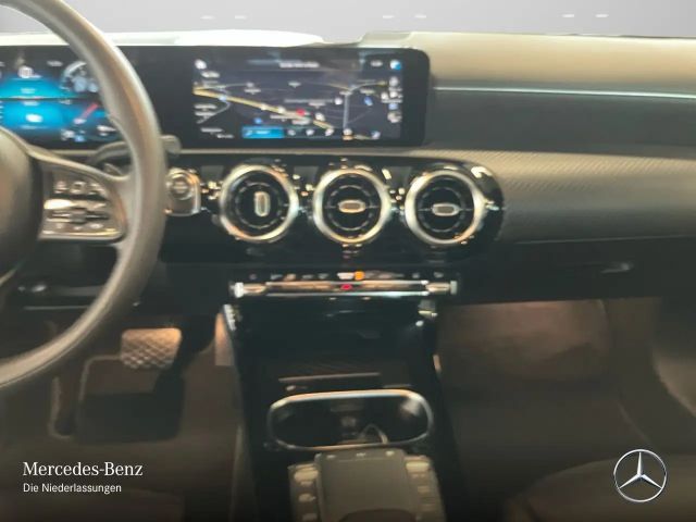 Mercedes-Benz A 250 A 250 e Style