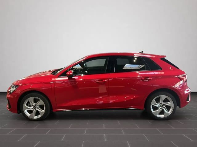 Audi A3 40 TFSI Hybride S-Line Sedan