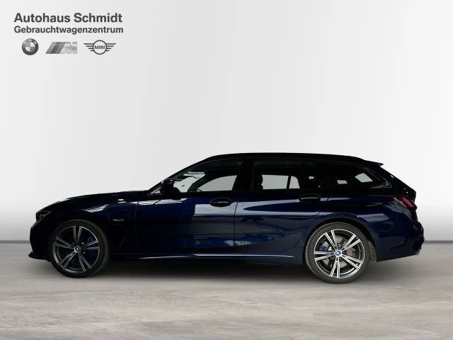 BMW 330 330e M-Sport Touring xDrive