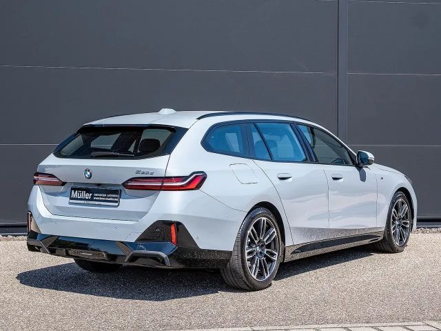 BMW 520 520d M-Sport Touring