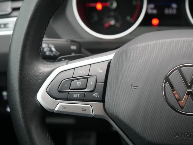 Volkswagen Tiguan Active NAVI AHK KEYLESS LED PDC CARPLAY