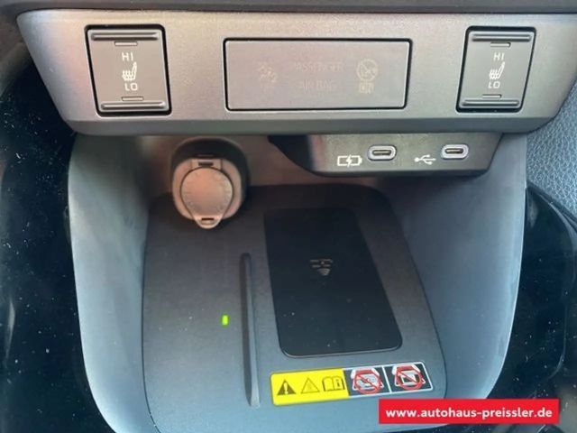 Toyota Yaris Hatchback Hybride Team D