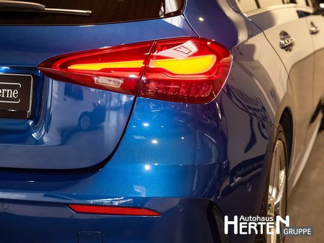 Mercedes-Benz A 180 AMG Line