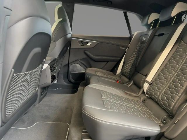 Audi RS Q8 Performance