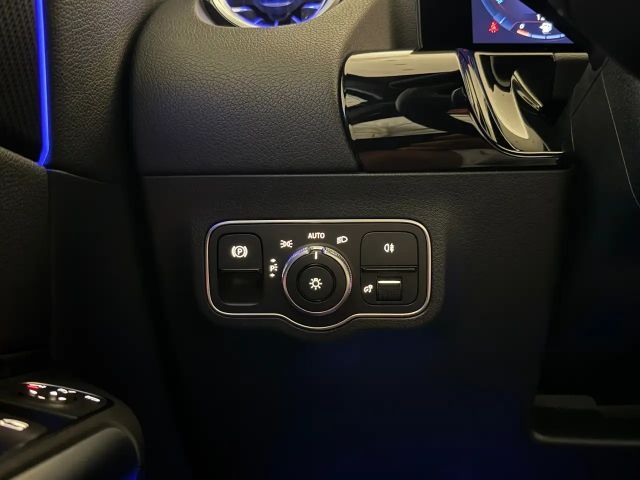 Mercedes-Benz GLA 200 AMG Line