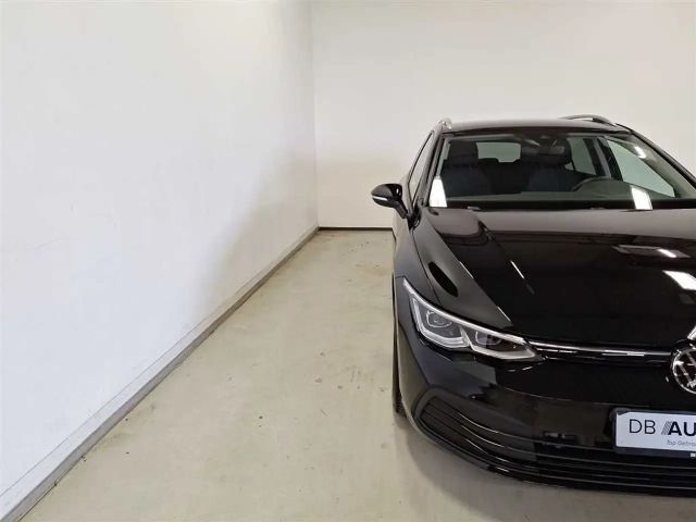 Volkswagen Golf 1.5 eTSI DSG Life