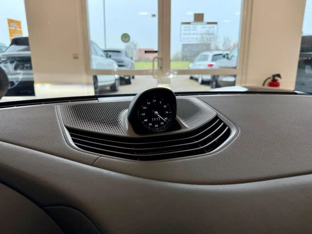 Porsche Taycan Performance Plus