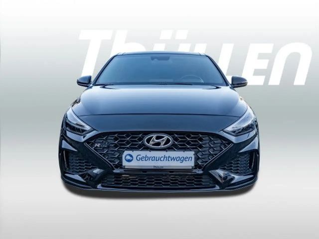Hyundai i30 1,5L Turbo 48V LED Klima Einparkhilfe