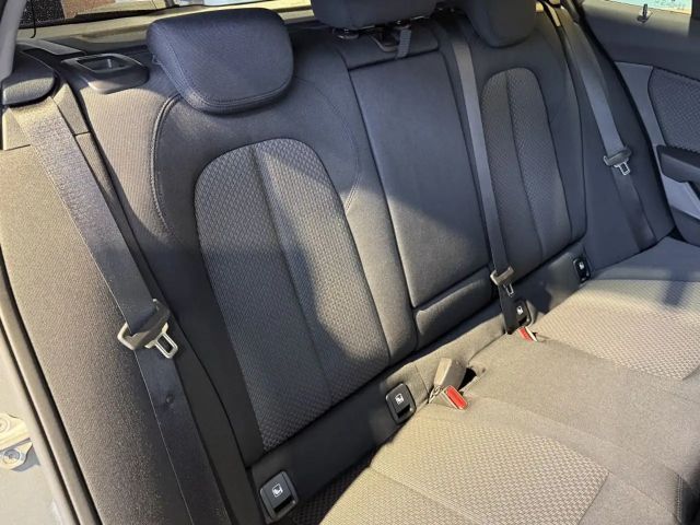 BMW 118 118i Advantage pakket Sedan