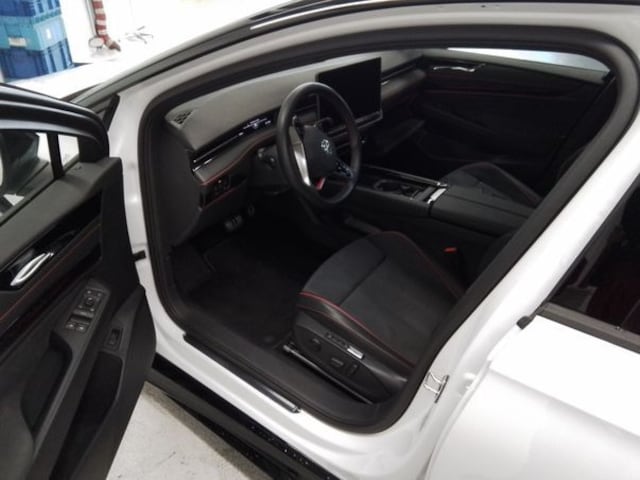 Volkswagen ID.7 340PS 4M NP:79TEUR! AHK.LM20.WÄRMEPUMPE