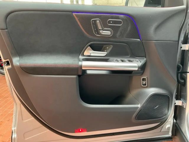 Mercedes-Benz GLA 220 4MATIC AMG Line